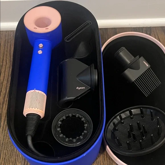 Dyson | Supersonic Blue and Pink Hair Dryer /Styling Set - Picture 2 of 10